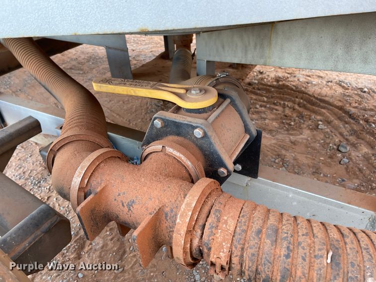 image for item DN0032 Cone bottom nurse tank trailer