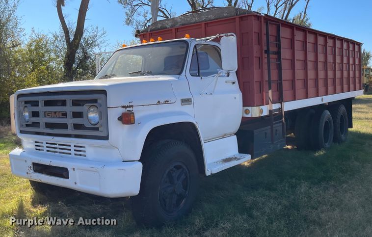 image for item DN0033 1976 GMC 6500  grain truck