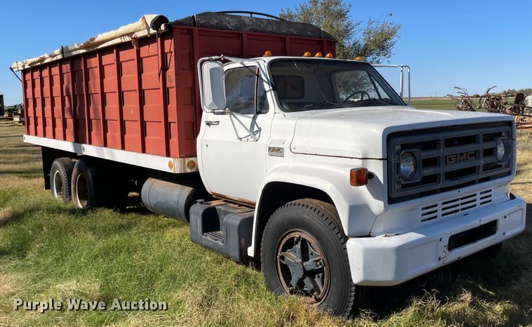 image for item DN0033 1976 GMC 6500  grain truck