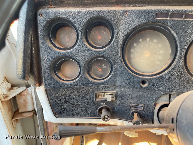 image for item DN0033 1976 GMC 6500  grain truck