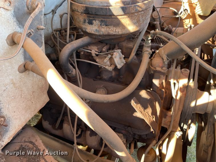 image for item DN0033 1976 GMC 6500  grain truck