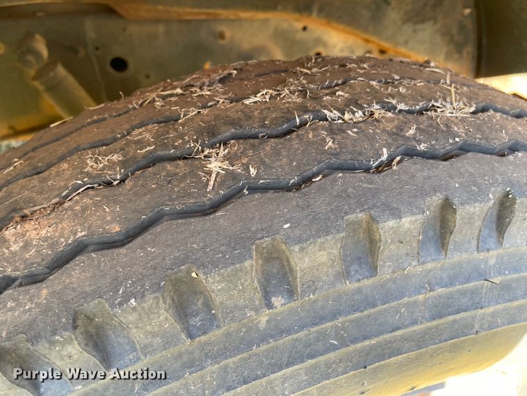 image for item DN0033 1976 GMC 6500  grain truck