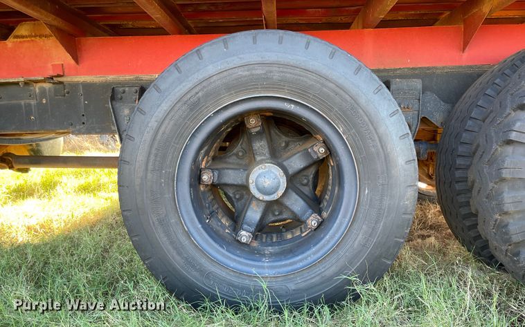 image for item DN0033 1976 GMC 6500  grain truck