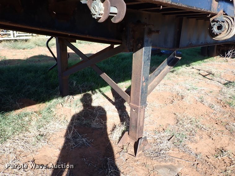 image for item DN0036 Flatbed trailer