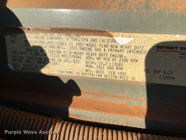 image for item DN0039 1992 Freightliner FLD120  semi truck