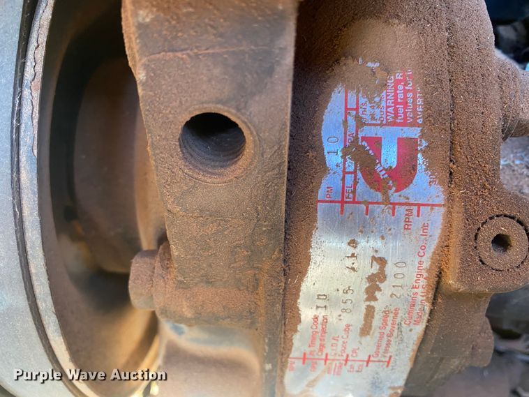 image for item DN0040 1995 International 9400  semi truck