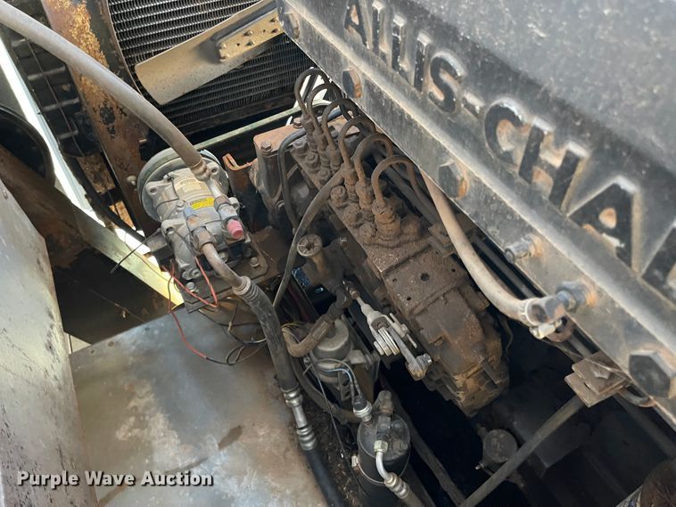 image for item DN0047 1982 Gleaner N7  combine