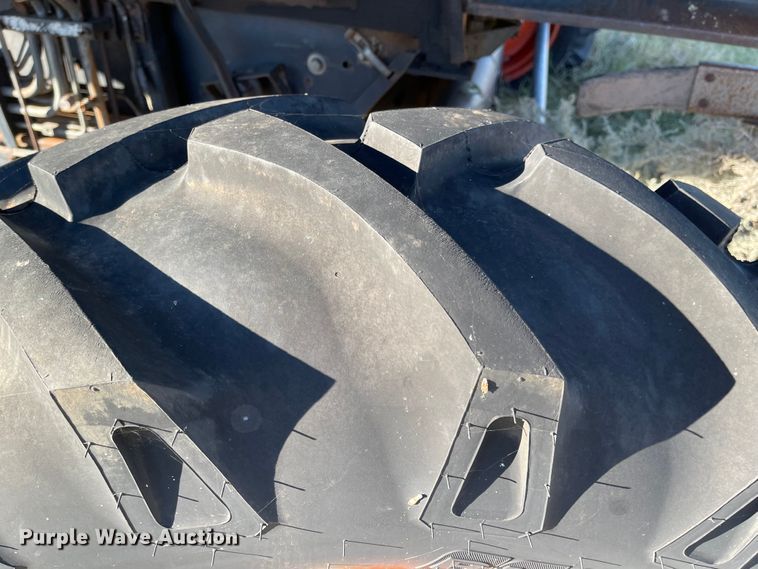 image for item DN0047 1982 Gleaner N7  combine