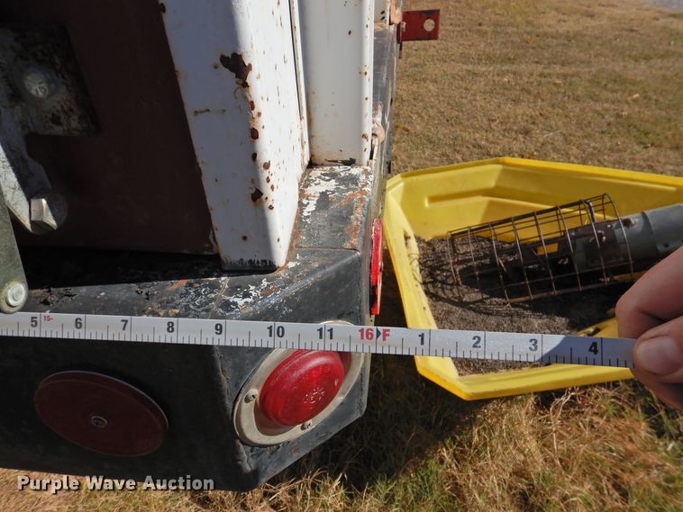 image for item DN0049 1975 International 1600  grain truck