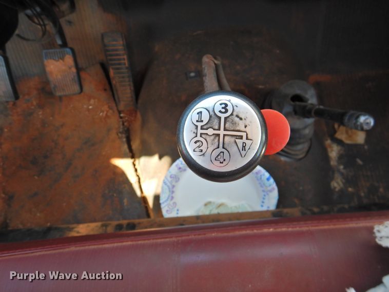 image for item DN0049 1975 International 1600  grain truck