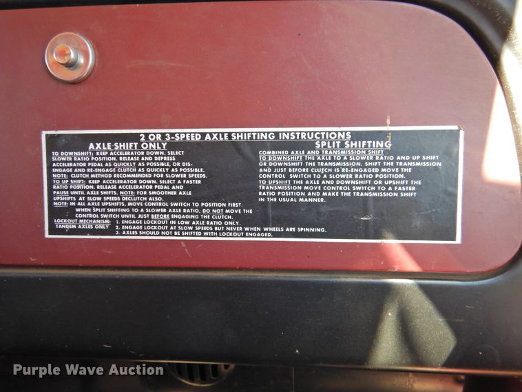 image for item DN0049 1975 International 1600  grain truck