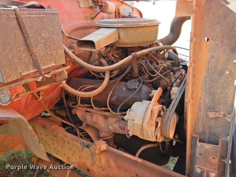image for item DN0049 1975 International 1600  grain truck