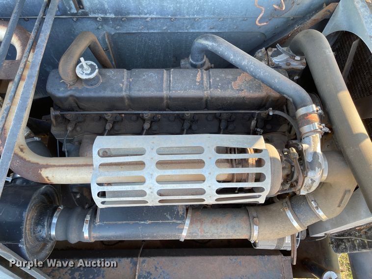 image for item DN0064 1980 Gleaner L2  combine