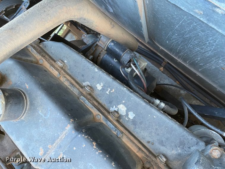 image for item DN0064 1980 Gleaner L2  combine