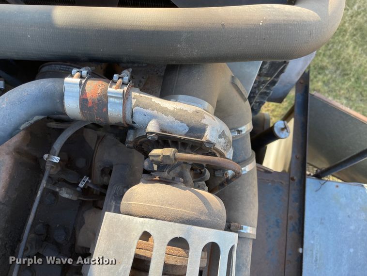 image for item DN0064 1980 Gleaner L2  combine