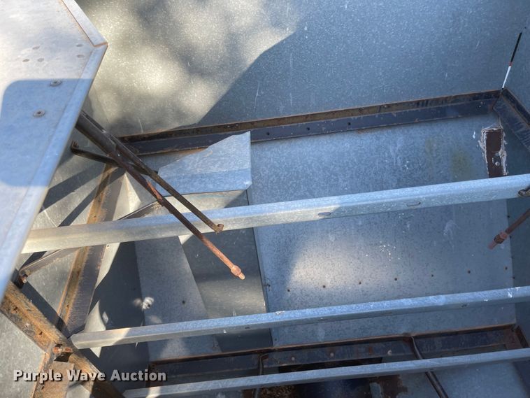 image for item DN0064 1980 Gleaner L2  combine