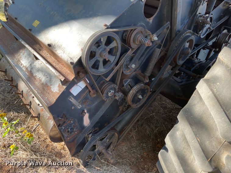 image for item DN0064 1980 Gleaner L2  combine