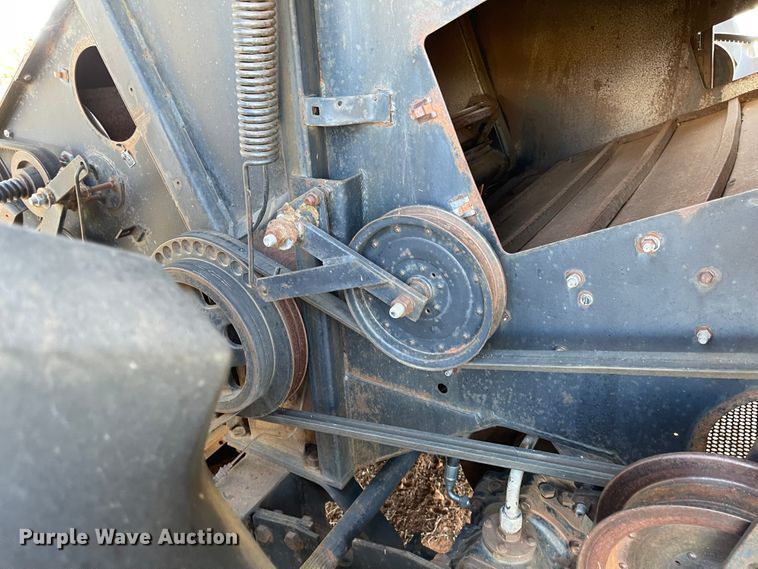 image for item DN0064 1980 Gleaner L2  combine