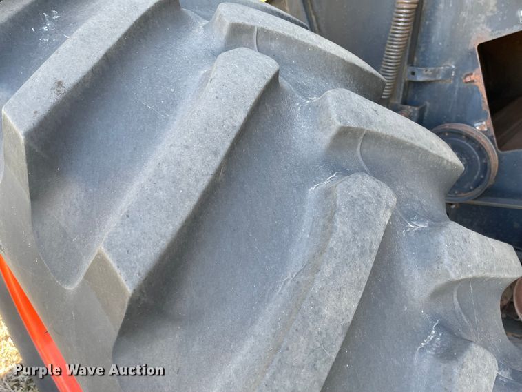 image for item DN0064 1980 Gleaner L2  combine