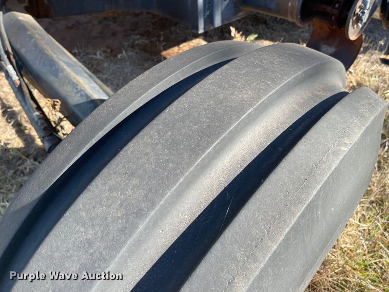 image for item DN0064 1980 Gleaner L2  combine