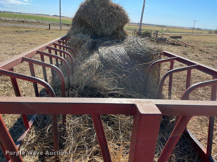 image for item EX9666 Hay bale feeder wagon