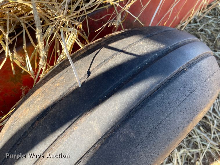 image for item EX9666 Hay bale feeder wagon