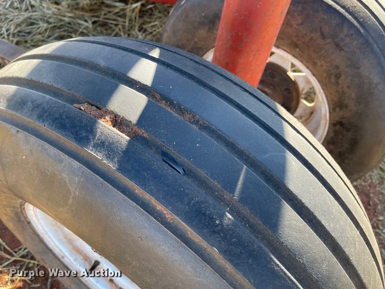 image for item EX9666 Hay bale feeder wagon