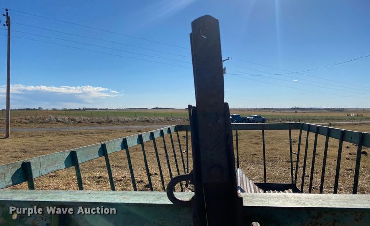 image for item EX9667 Feeder trailer