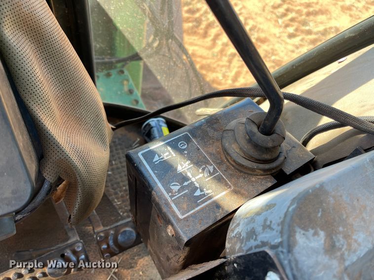 image for item IK9680 1983 John Deere 4450  MFWD tractor