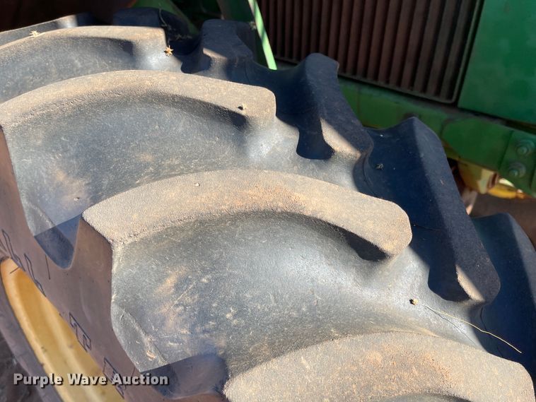 image for item IK9680 1983 John Deere 4450  MFWD tractor