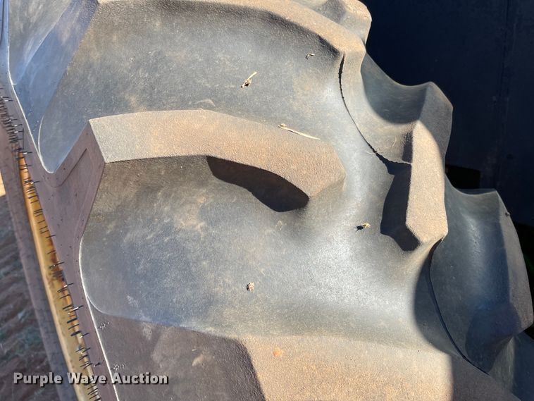 image for item IK9680 1983 John Deere 4450  MFWD tractor