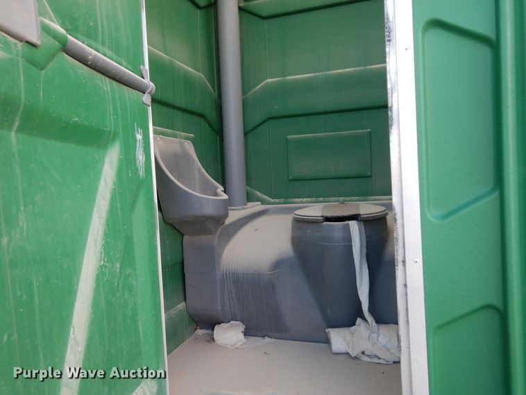 image for item DF0300 2015 Tiger  porta-potty refuse trailer