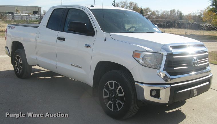 image for item DG5323 2014 Toyota Tundra SR5  Double Cab pickup truck