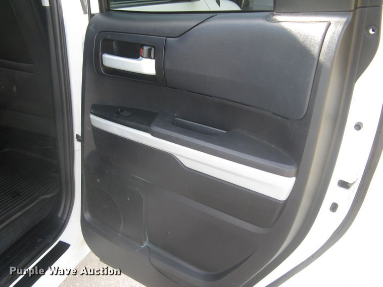 image for item DG5323 2014 Toyota Tundra SR5  Double Cab pickup truck