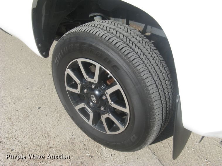 image for item DG5323 2014 Toyota Tundra SR5  Double Cab pickup truck