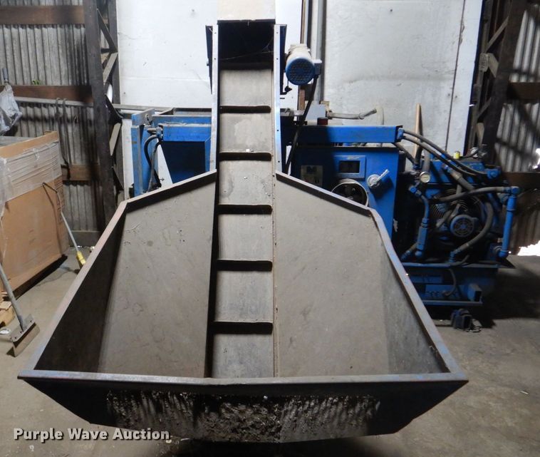 image for item DH8008 Mosley M1300  aluminum can baler compactor