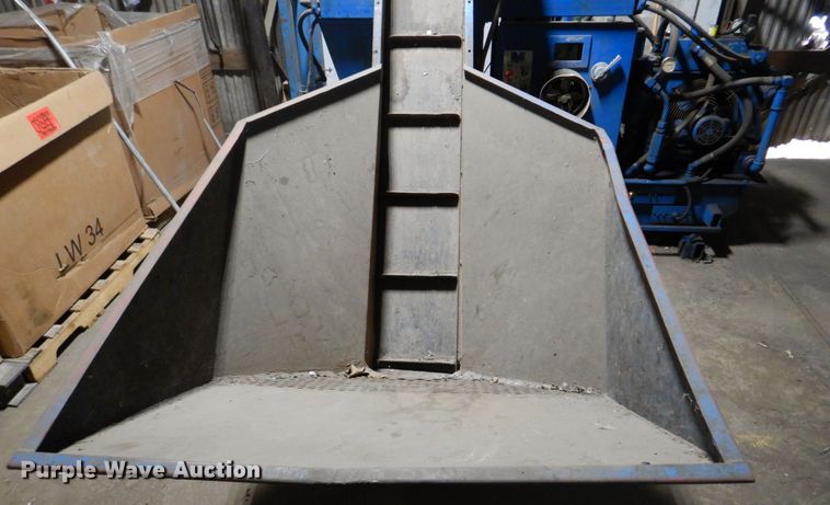 image for item DH8008 Mosley M1300  aluminum can baler compactor