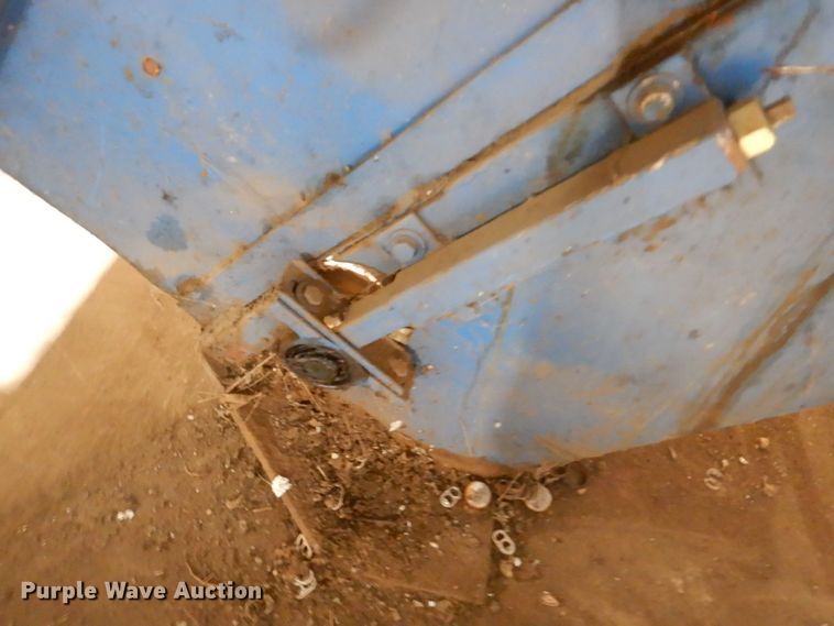 image for item DH8008 Mosley M1300  aluminum can baler compactor