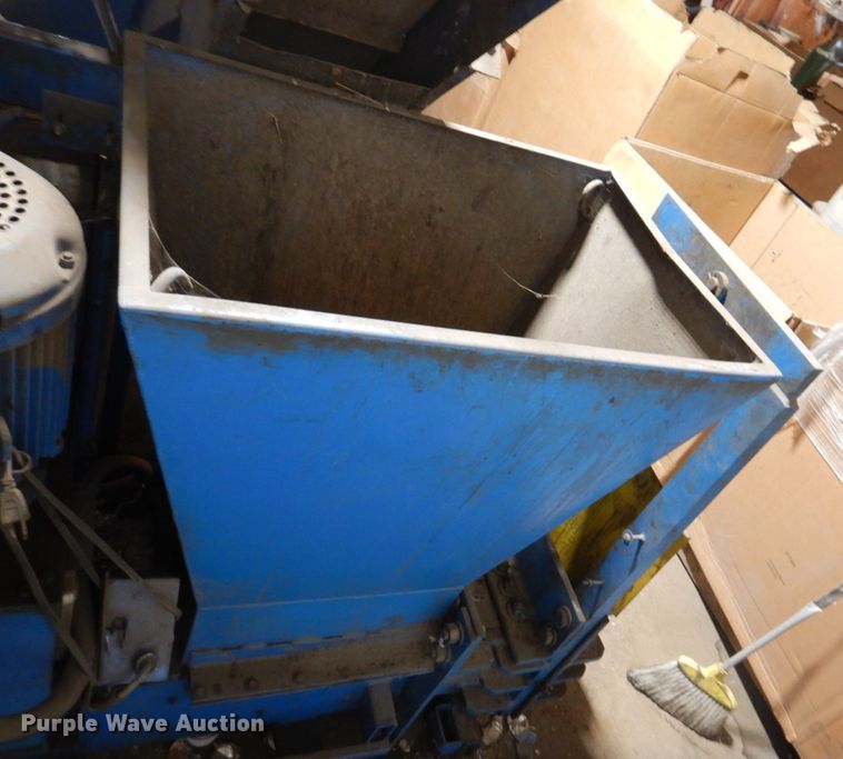 image for item DH8008 Mosley M1300  aluminum can baler compactor