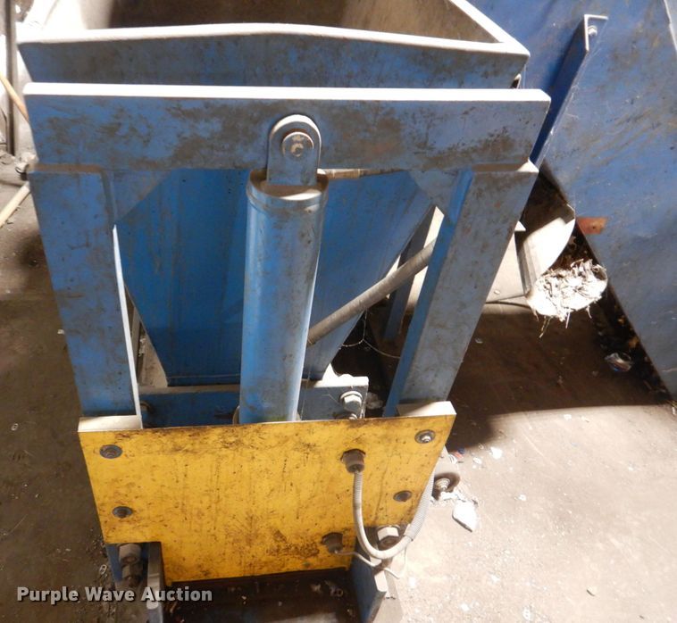 image for item DH8008 Mosley M1300  aluminum can baler compactor