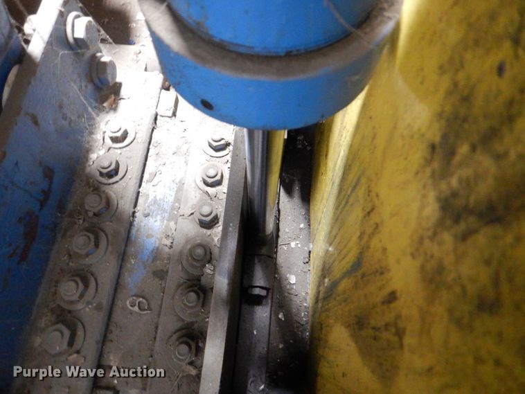 image for item DH8008 Mosley M1300  aluminum can baler compactor