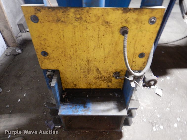 image for item DH8008 Mosley M1300  aluminum can baler compactor