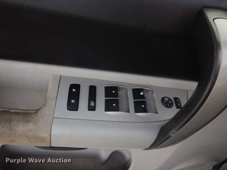 image for item DH8038 2009 Chevrolet Silverado 3500HD  Crew Cab pickup truck