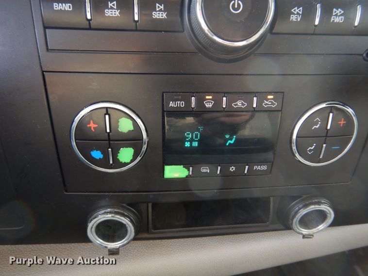 image for item DH8038 2009 Chevrolet Silverado 3500HD  Crew Cab pickup truck