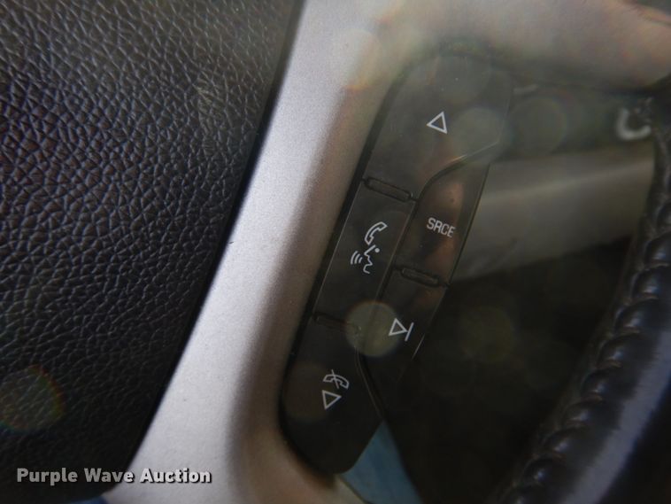 image for item DH8038 2009 Chevrolet Silverado 3500HD  Crew Cab pickup truck