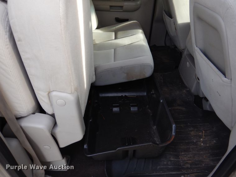 image for item DH8038 2009 Chevrolet Silverado 3500HD  Crew Cab pickup truck