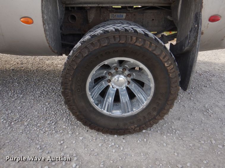 image for item DH8038 2009 Chevrolet Silverado 3500HD  Crew Cab pickup truck