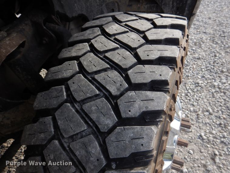 image for item DH8038 2009 Chevrolet Silverado 3500HD  Crew Cab pickup truck