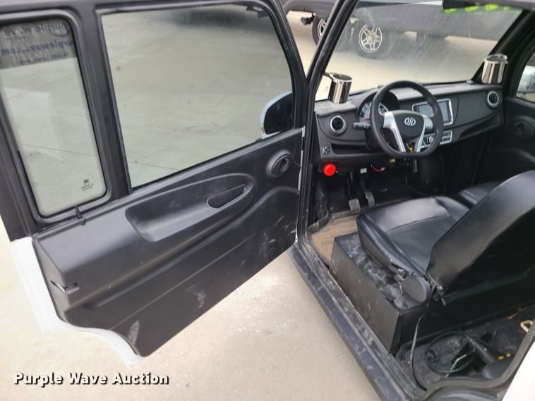 image for item DJ1603 Atomic Zipper EV  electric vehicle