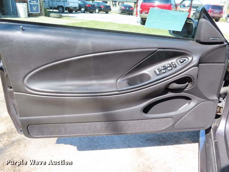 image for item DJ7433 2003 Ford Mustang GT  convertible